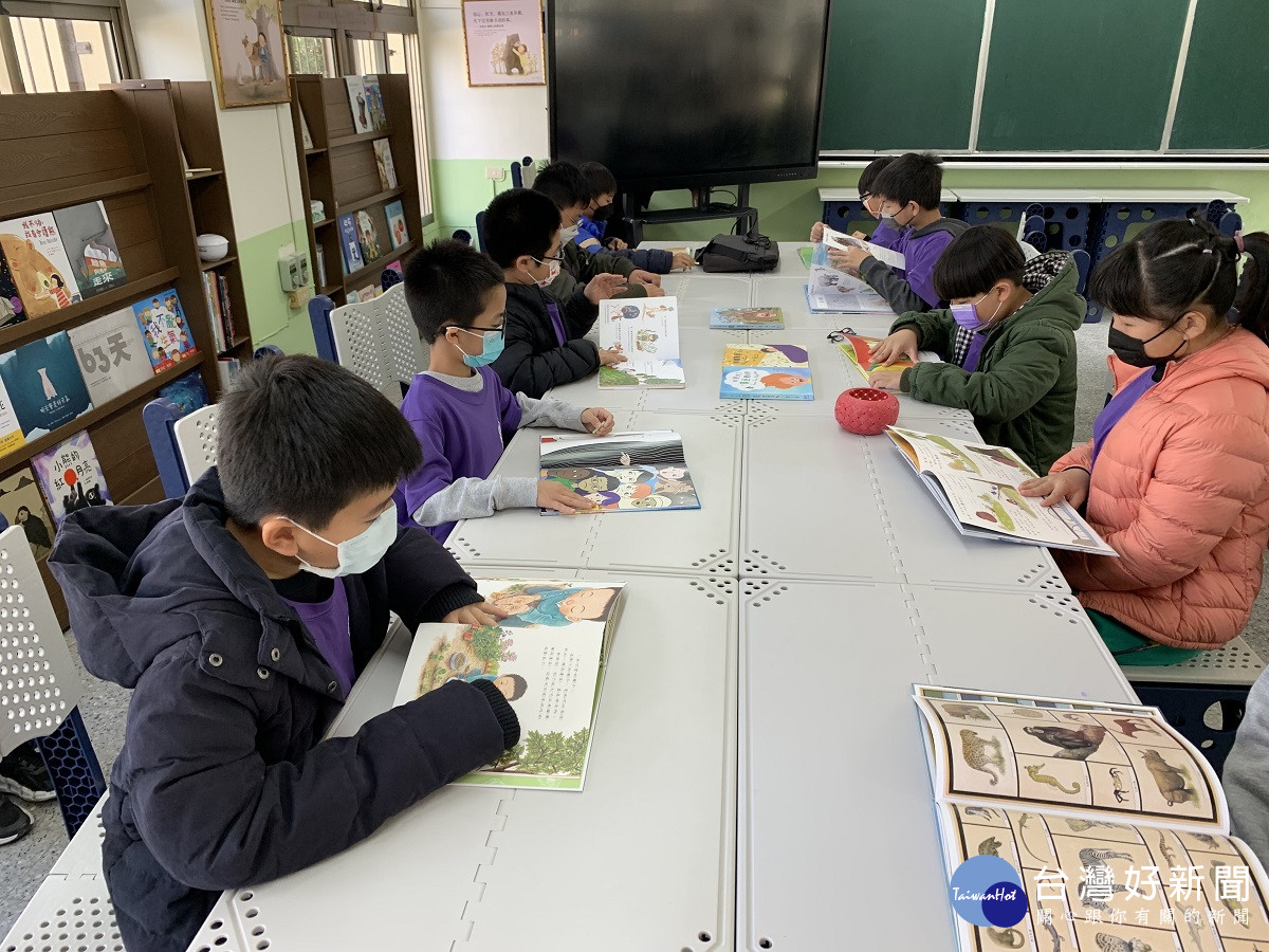 鼓勵提升校園閱讀風氣　福德國小靜思閱讀書軒啟用