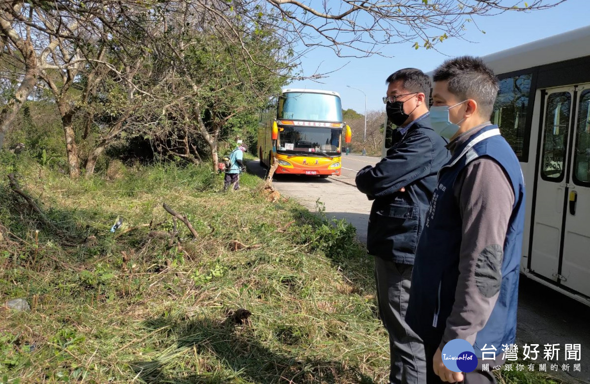 免費接駁車、開放大坪頂停車位貼心服務　竹市府籲民眾提早掃墓避人潮