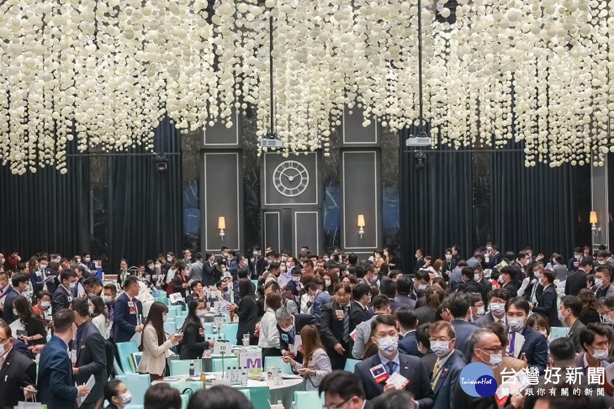 國際人脈交流週匯聚600多位各產業精英，現場熱烈交流。