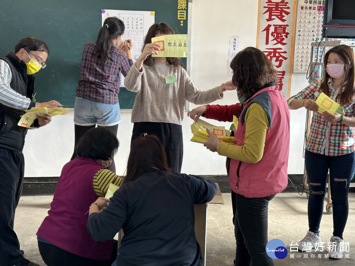 立委補選開票。（記者扶小萍攝）