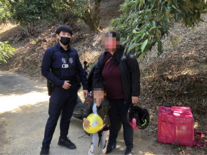 警助母女脫困。林重鎣