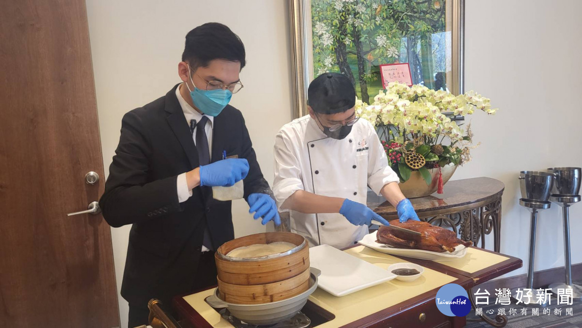 阿秋大肥鵝的一鵝三吃是招牌料理。