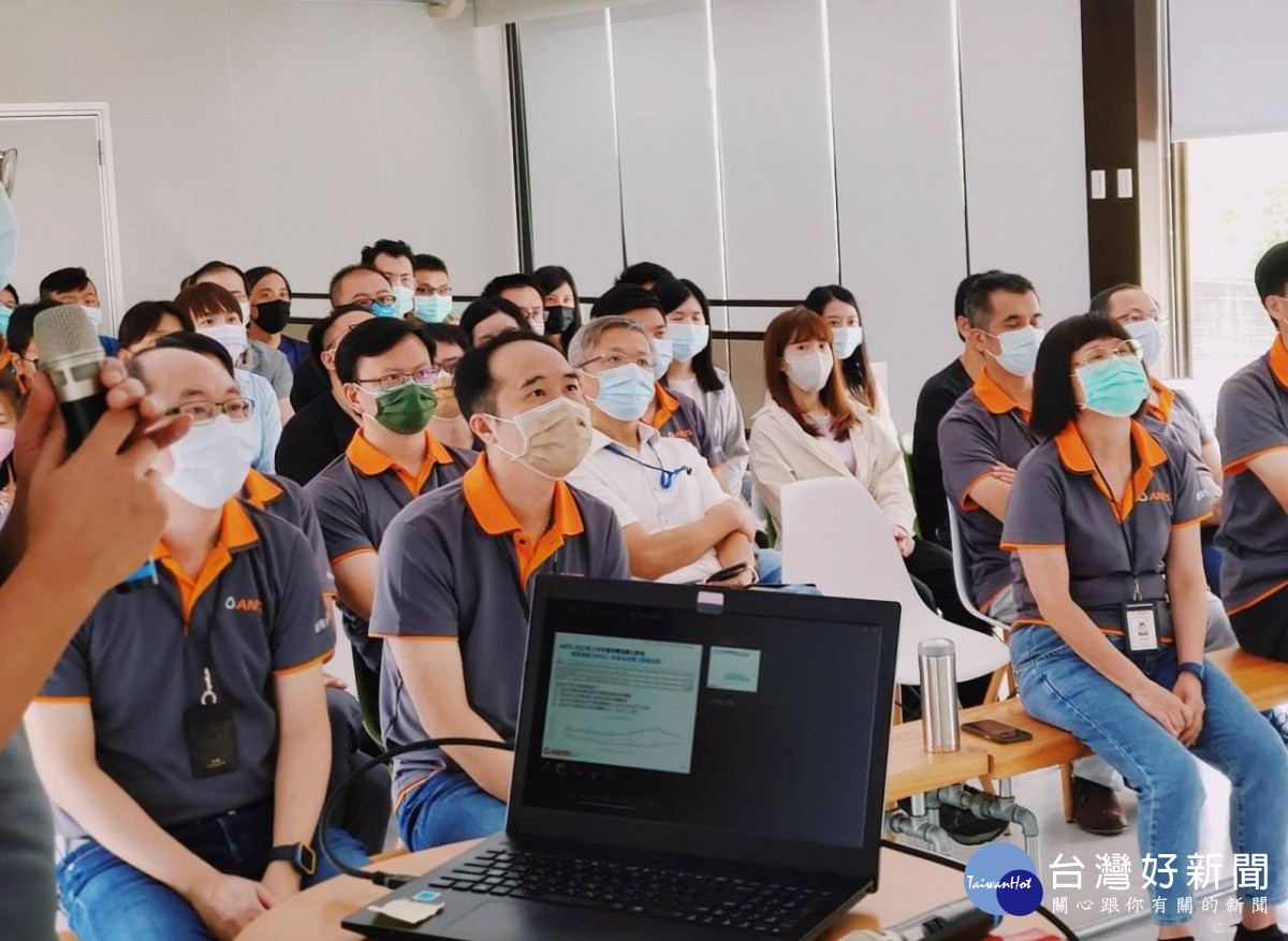 企業辦理教育訓練課程，提升員工職場競爭力。<br /><br />
