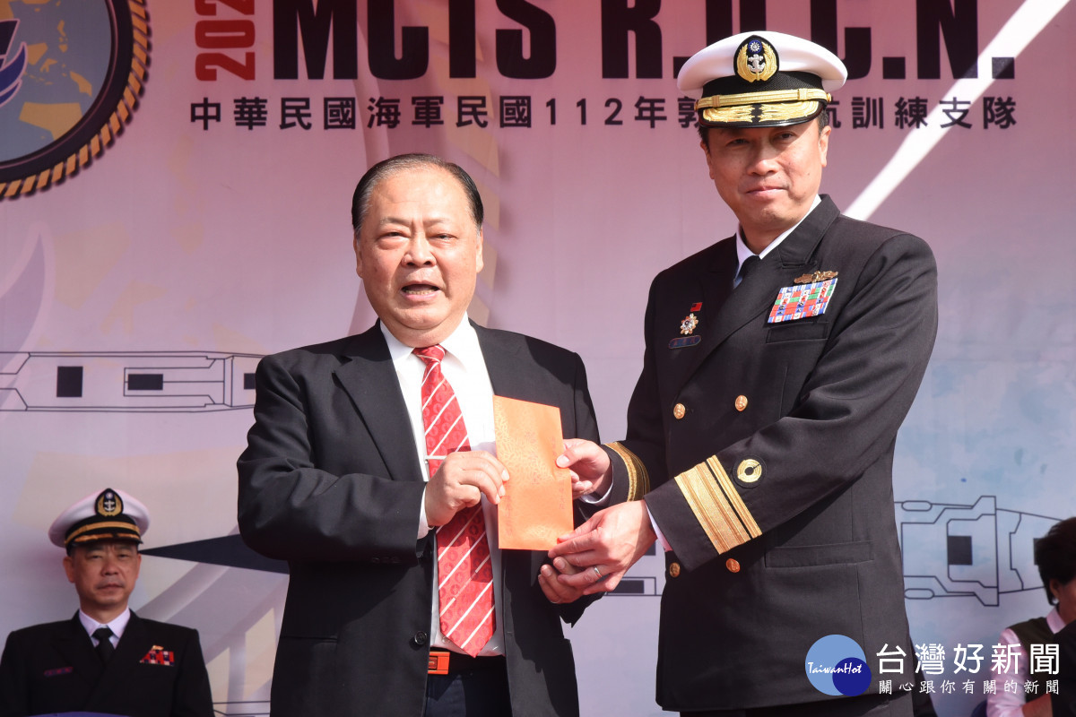 海軍敦睦艦隊造訪澎湖　陳光復感謝國軍保家衛民付出