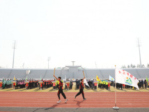 嘉義縣112年全縣運動會今天在嘉義縣立田徑場盛大開幕／嘉義縣府提供