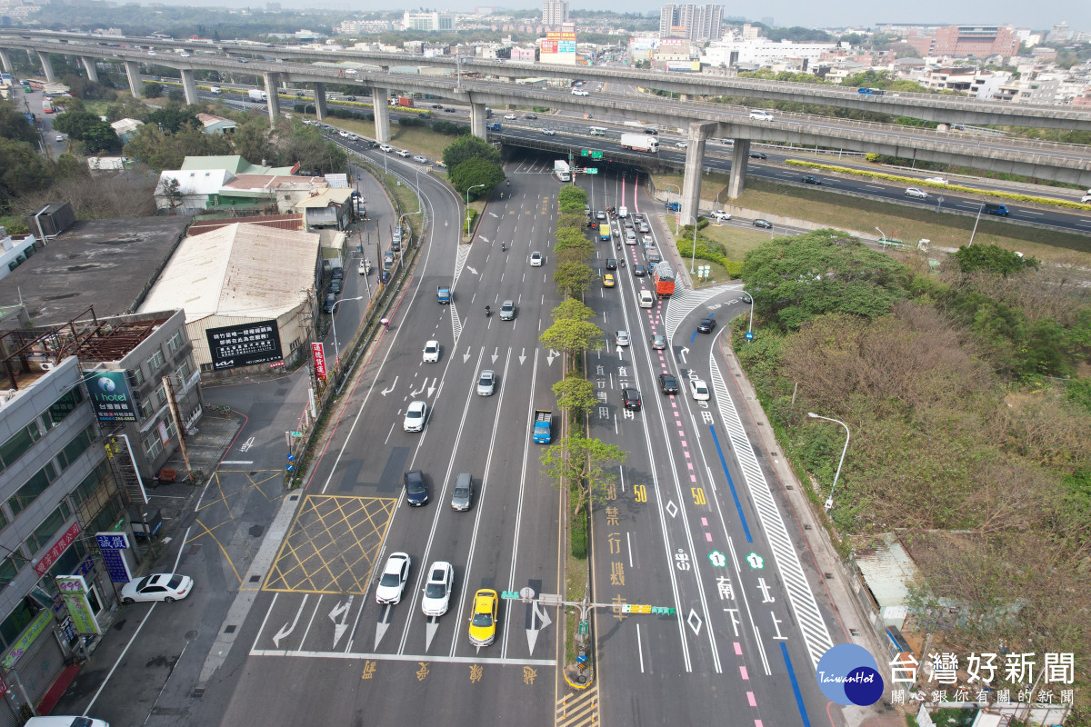 解決中壢交流道塞車，交通局出新招。