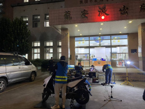 桃警稽查取締噪音車及強化交通安全執法，維護交通秩序。