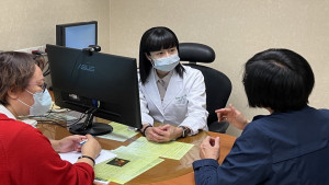 ▲長庚吳貞璇醫師說，包含子宮、雙側卵巢輸卵管切除以及骨盆腔淋巴結和主動脈旁淋巴結切除手術；分期手術的目的除了切除腫瘤外可近一步確定腫瘤侵犯範圍和癌症期別。（圖／記者 許高祥 翻攝）