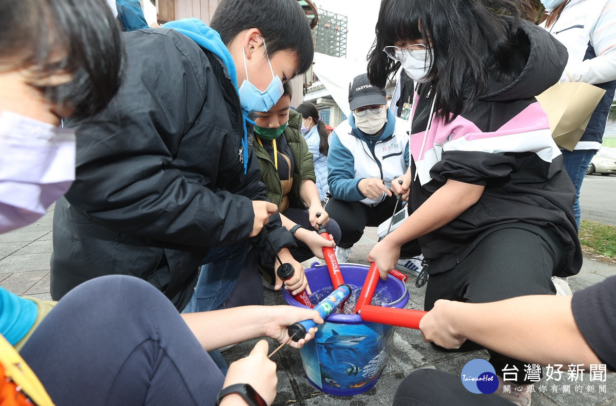 小局長們來到漳和濕地以五感體驗濕地的生態與棲地樣貌