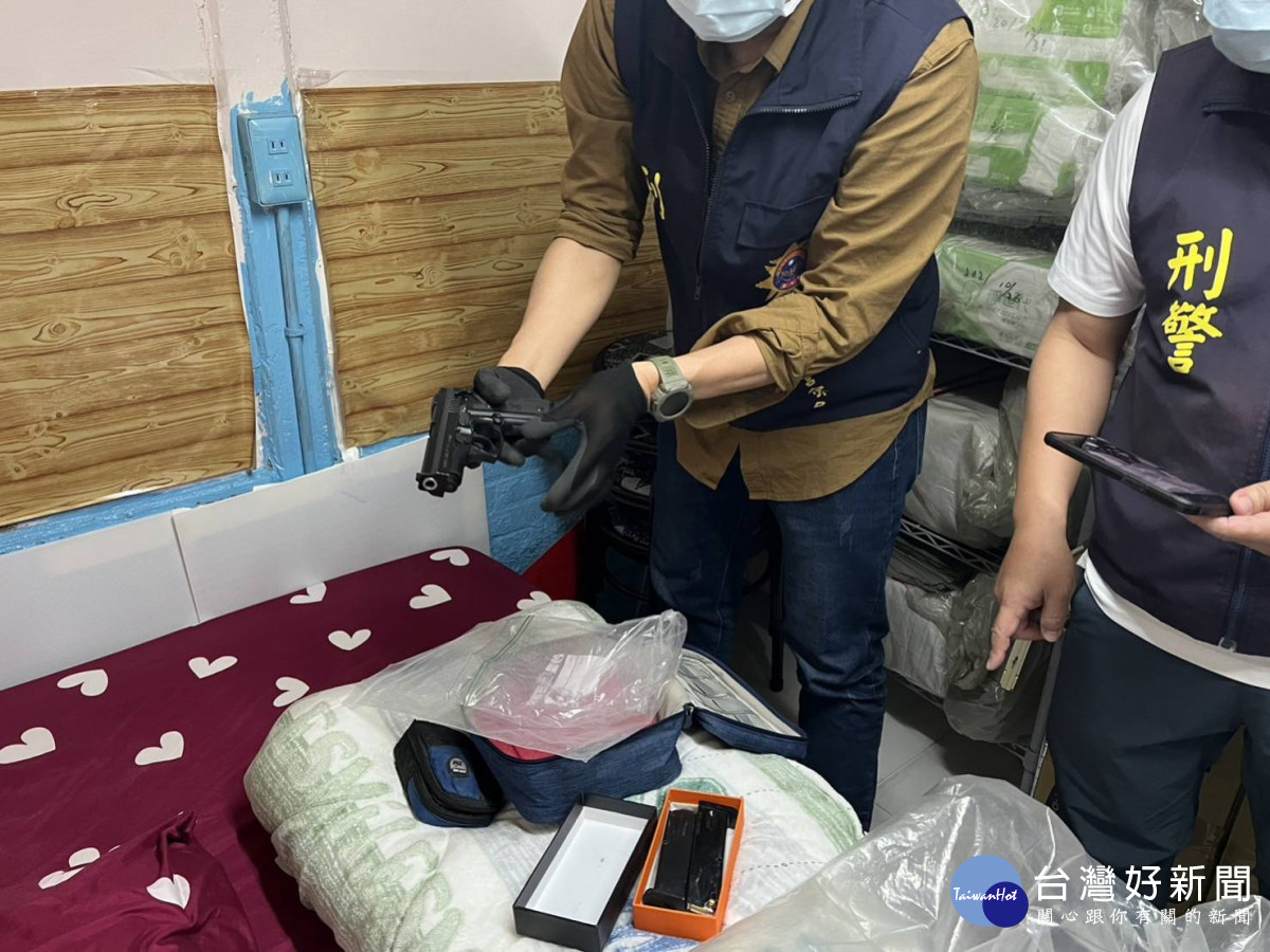 雲縣警局實施「威力掃蕩臨檢」成果豐碩,破獲槍砲案、詐欺水房及販毒案/李光揚翻攝