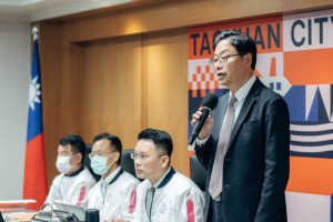 張市長指示市府公務機車之新購或依年限汰舊換新，原則上以電動機車為優先。