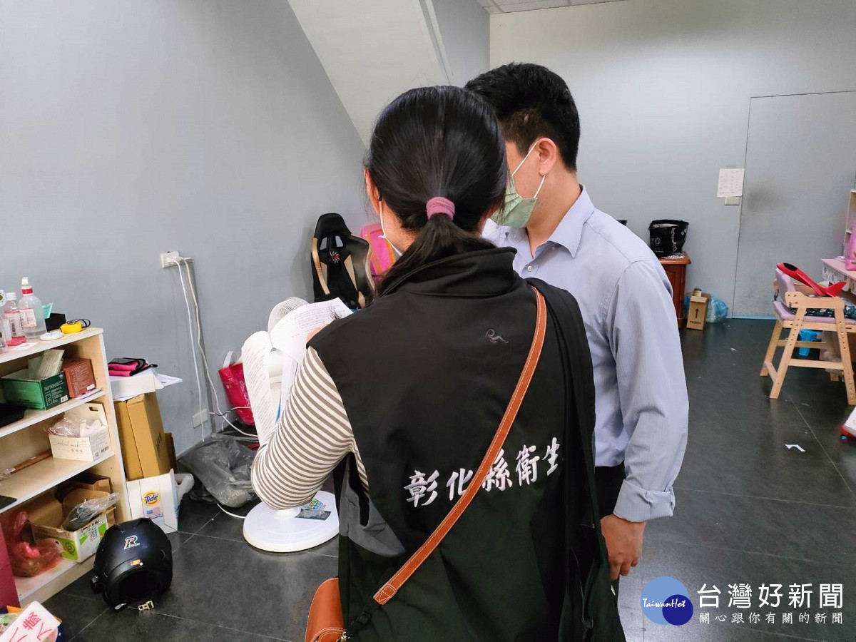 新制菸害防制法上路　衛生局前往電子煙販賣商家稽查