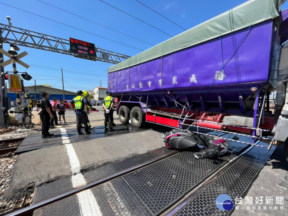 嘉義縣大林鎮湖仔路平交道發生死亡車禍/陳致愷翻攝