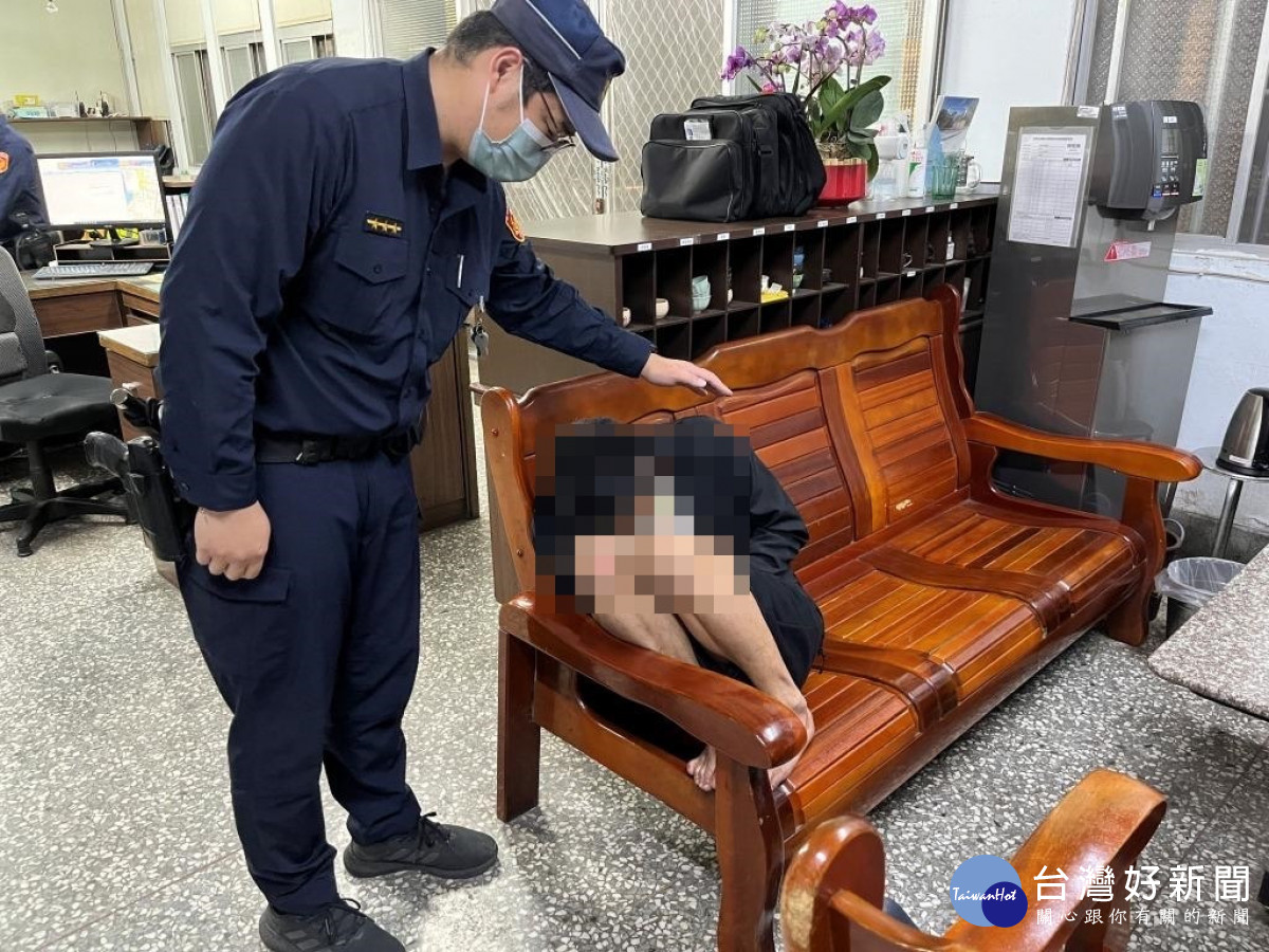 虎警化身張老師,開導超商失意男/虎尾警分局提供