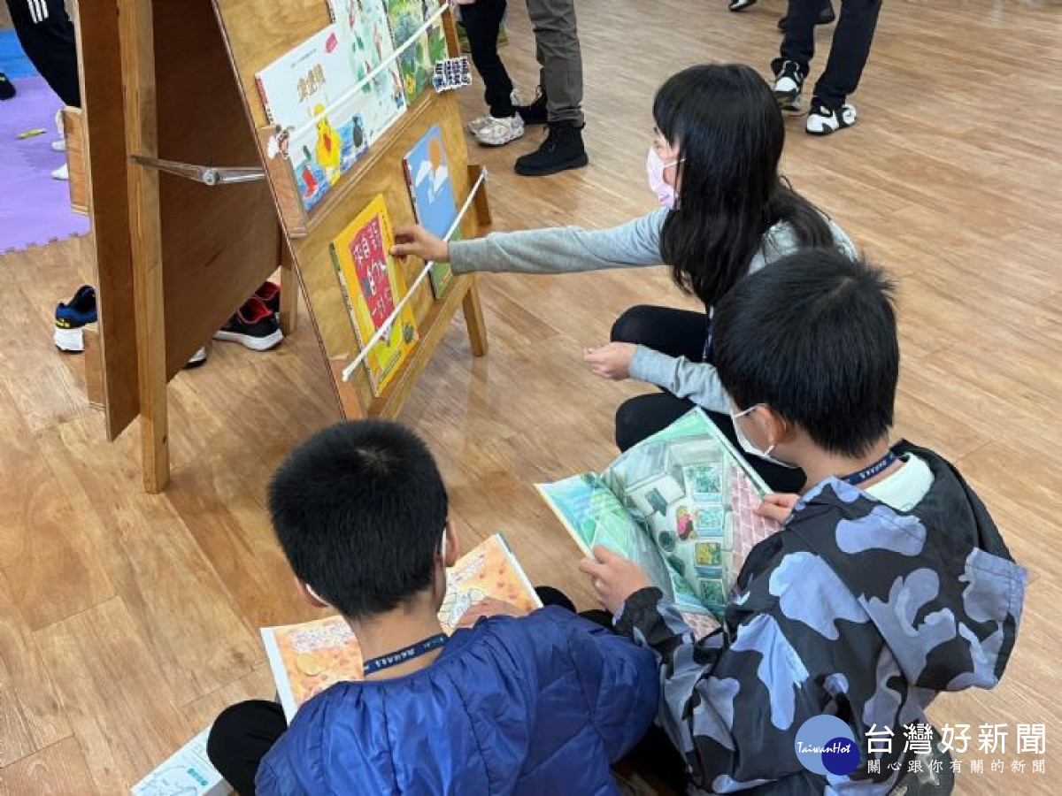 手繪桃園在地特色，環教繪本廣徵各方高手。<br />
<br />
