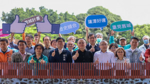 ▲高雄左營蓮池潭旁龜山腳下舉行「見城之道」竣工啟用典禮。（圖／記者 許高祥 翻攝）