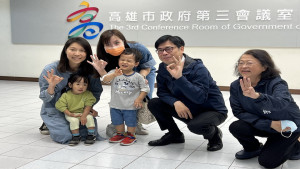 ▲陳其邁在市政會議上宣布，好孕成「3」生育津貼再加碼。（圖／記者 許高祥 攝）