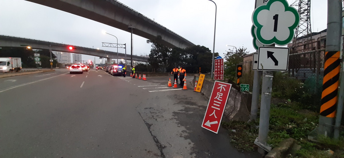 楊梅警分局提供了清明掃墓、假期旅遊等交通重點，讓楊梅區及新屋區鄉親有充足的資訊避開車潮。<br /><br />
<br /><br />
