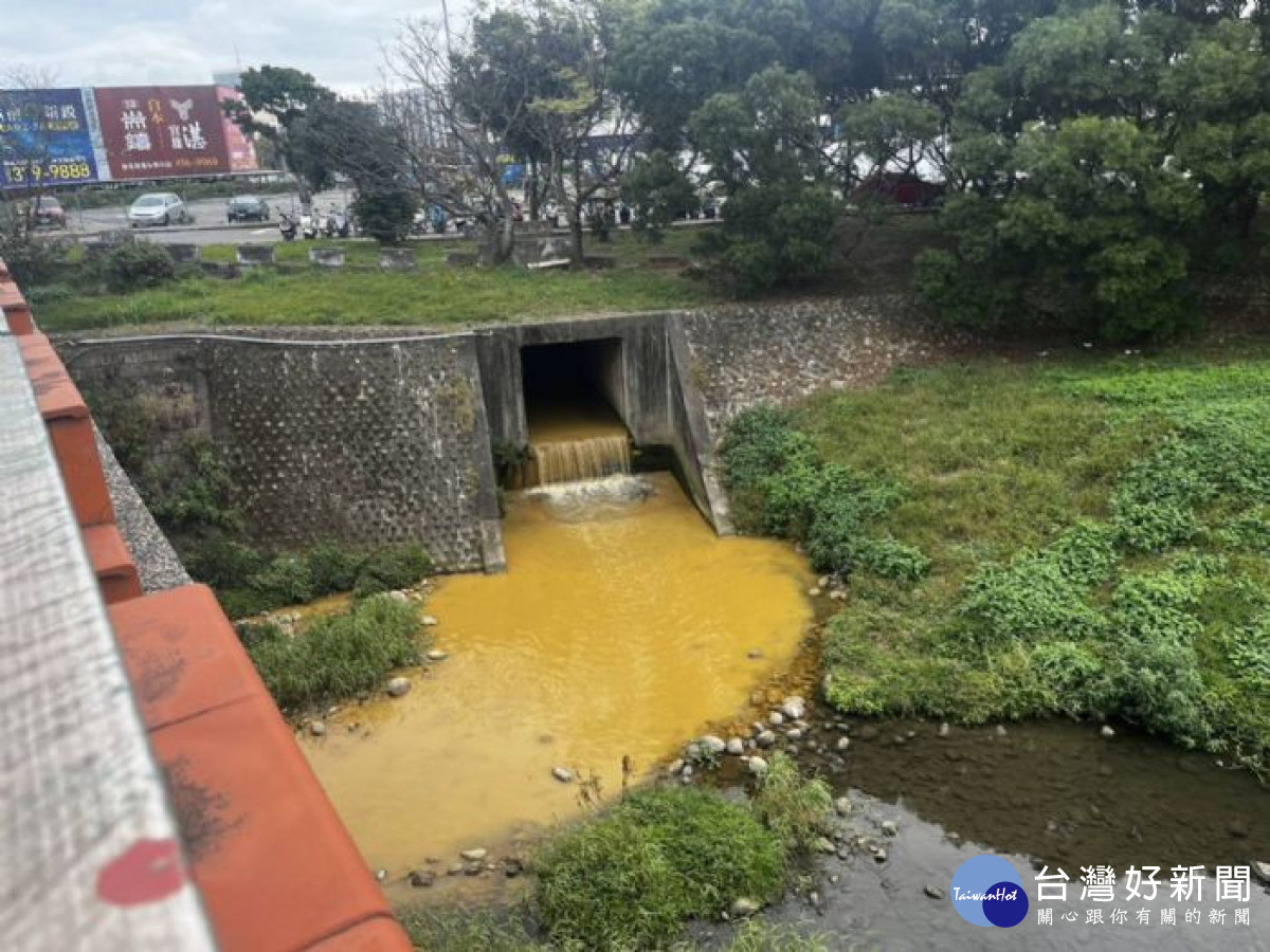 梅雨季節來臨環保局呼籲營建工地，落實逕流廢水污染削減以免受罰。