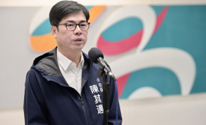 ▲陳其邁表示近期將密切監控鳳梨產銷價格，加強國外市場行銷與通路開發。（圖／記者 許高祥 翻攝）