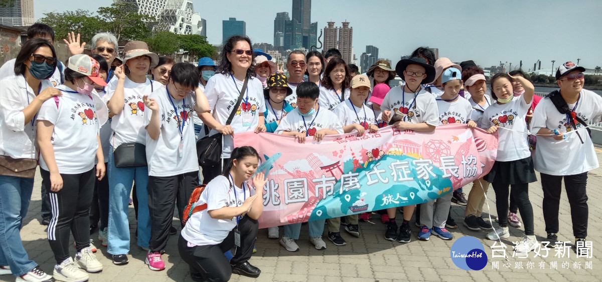 高鐵桃園站暖心送愛，助唐寶貝們搭高鐵遊高雄。<br />
<br />
