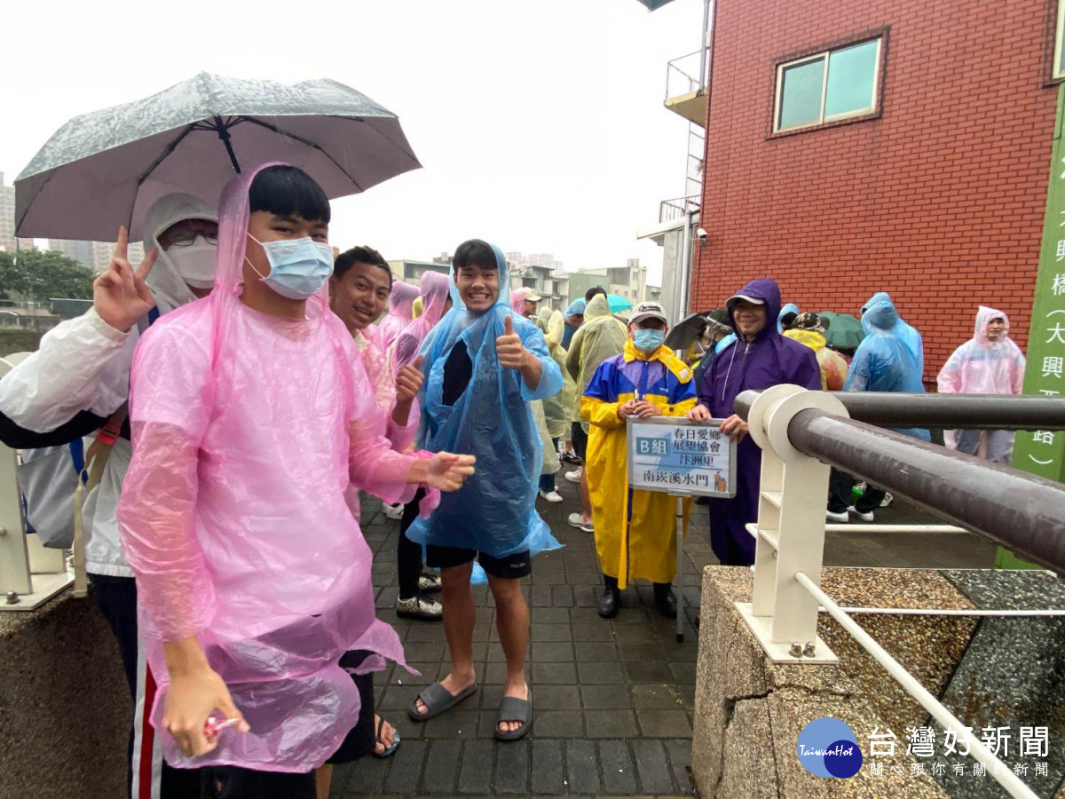 桃市春日愛鄉展望協會完成社區防汛整備 中央大學學生前往觀摩協助防災