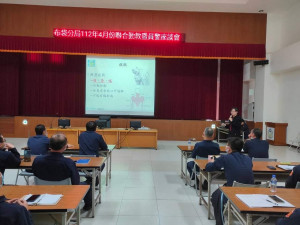 布袋警分局長林思妙精心安排，在4月份「聯合勤教」舉行心血管疾病常識講座／警方提供