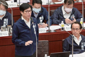 ▲施政報告質詢會議上陳其邁表示要盤點高雄區域特色、妥適規劃資源、加速各項基礎建設。（圖／記者 許高祥 翻攝）