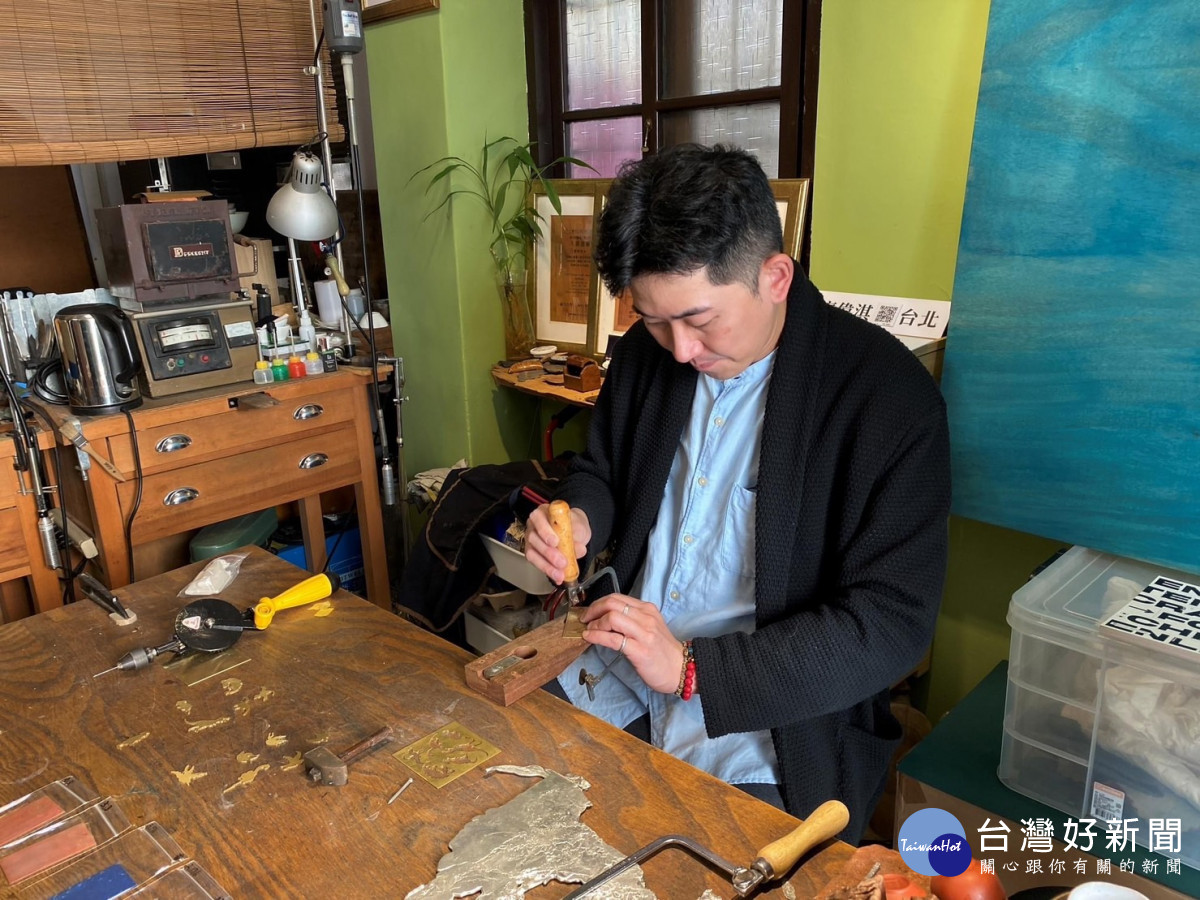 廖偉淇創作個展　推廣金工藝術與修復之美