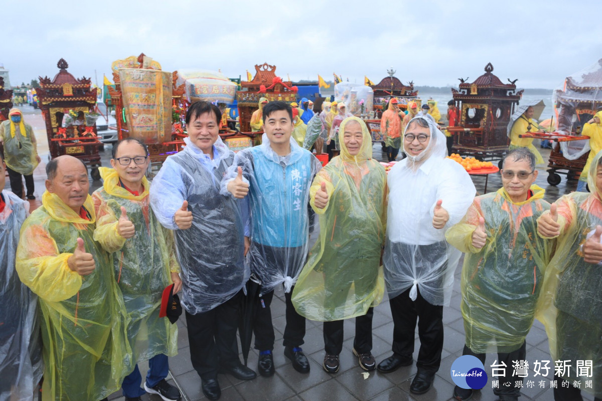 桃園新屋笨港天后宮舉辦「媽祖文化祭」，盼望天上聖母神威保佑人舟平安、漁獲滿載，也祈求風調雨順、合境安康。