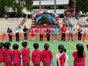 新建操場及坡地景觀啟用剪綵。