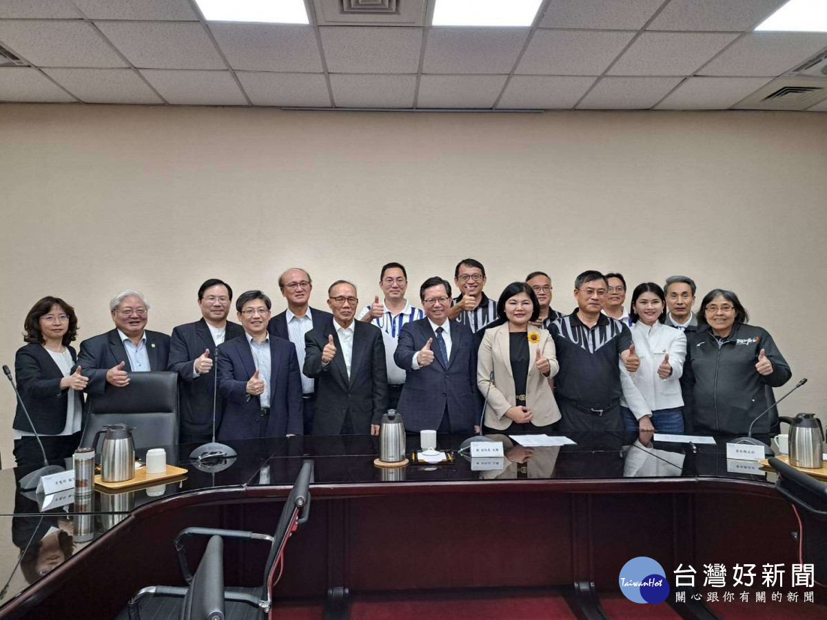 張麗善及縣府相關局處一級主管,赴行政院向鄭文燦爭取雲林縣民應有權益,多項議題獲得中央支持與突破/雲林縣政府提供