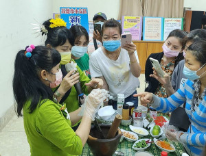 ▲高市梓官戶政事務所辦理新住民「泰飲食文化」體驗活動。（圖／記者 許高祥 翻攝）