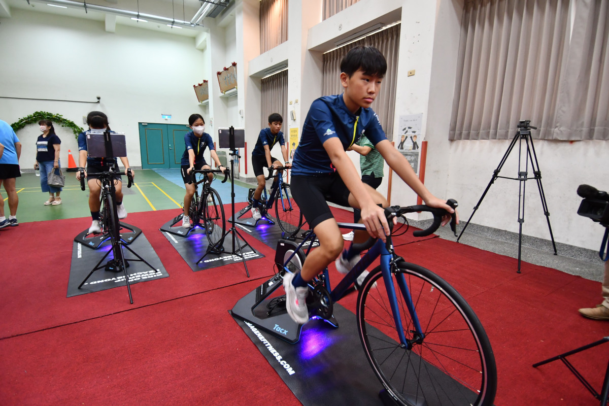 大村國中自由車運動科技體驗站啟用。圖／彰化縣政府提供