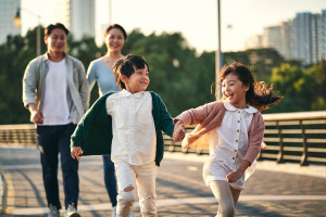 後疫情時代，善用終身醫療險為自己與家人做好更妥善保障。