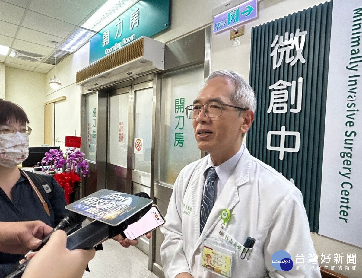 院長莊碧焜表示，醫院最新引進3套南投縣內第一也是目前唯一的微創手術設備。（圖片竹山秀傳醫院提供）