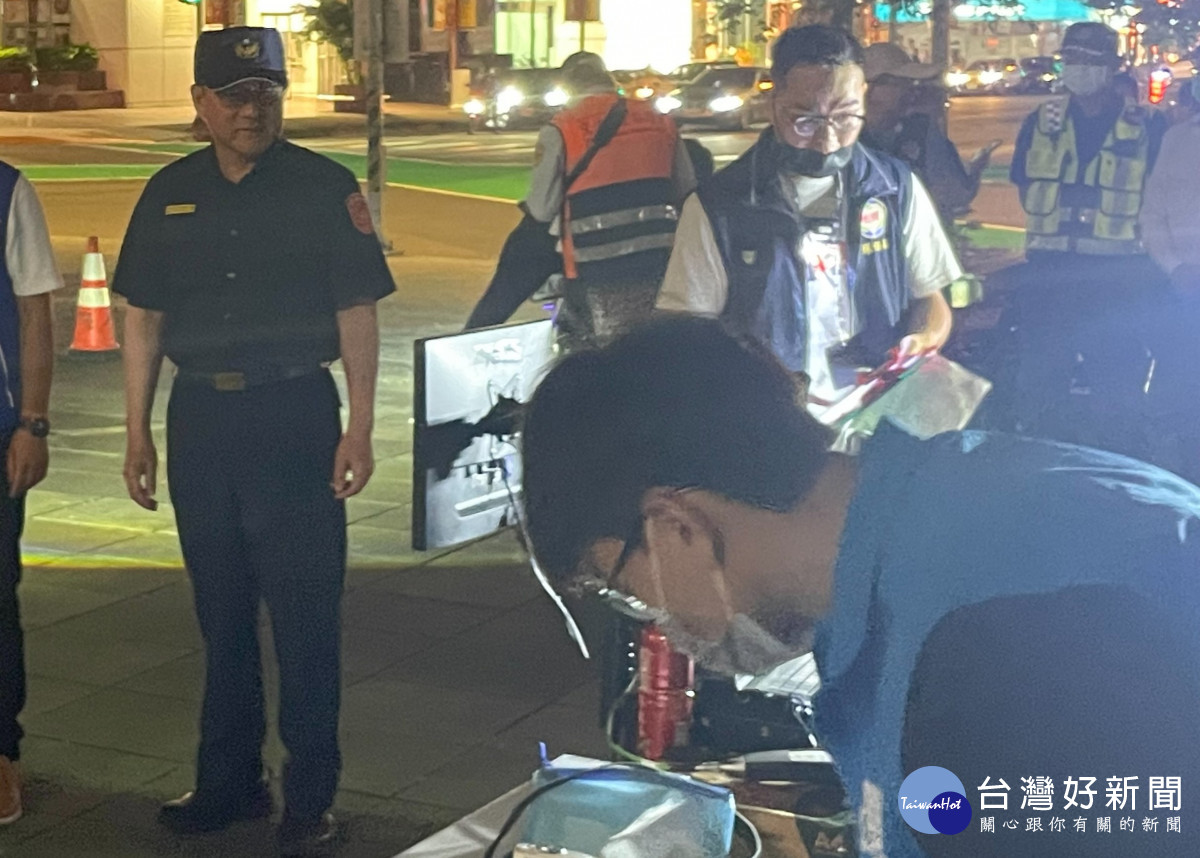 警察局局長吳坤旭表示，捍衛用路人行車安全，也還給民眾安寧的生活環境。