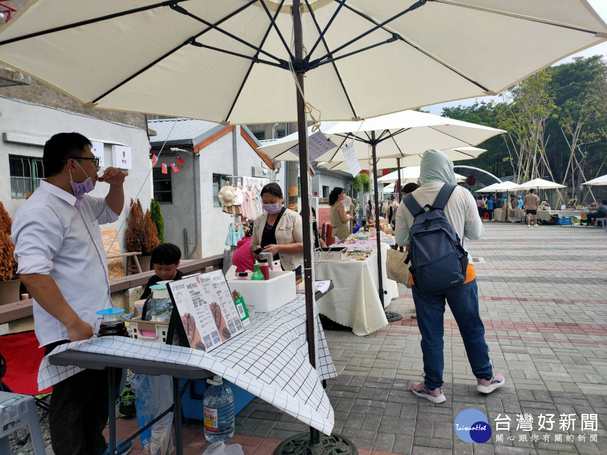 全新面貌回歸，中興莊眷戀市集與卦山3號主題市集開幕。圖／記者鄧富珍攝