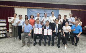 南投文化局與看守所簽訂合作備忘錄。（記者扶小萍攝）
