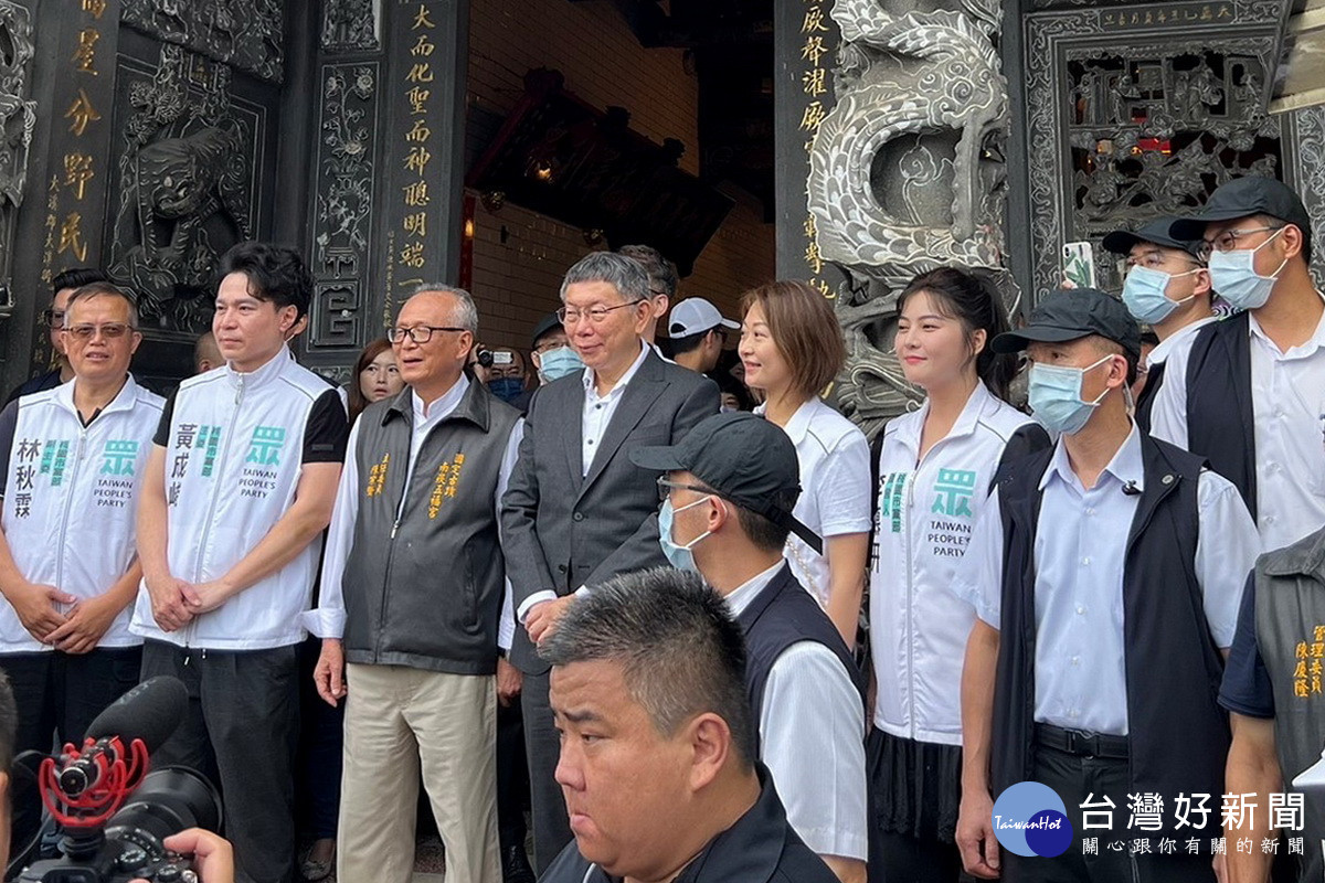 民眾黨總統參選人、黨主席柯文哲向支持民眾表達感謝。<br />
