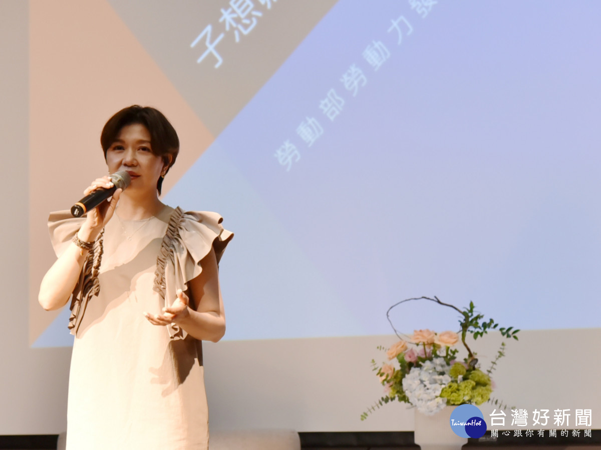 國民媽媽于子育演講　暢談人生經歷