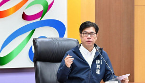 ▲高市查獲四醫師違規使用苯巴比妥遭勒令停業並罰鍰，高市府及專家亦不建議用苯巴比妥治療嬰兒腸絞痛。（圖／記者 許高祥 翻攝）