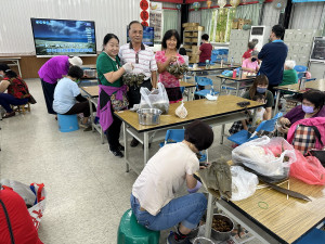 黃書杭理事長希望能與其他社團多多互動。（記者扶小萍攝）