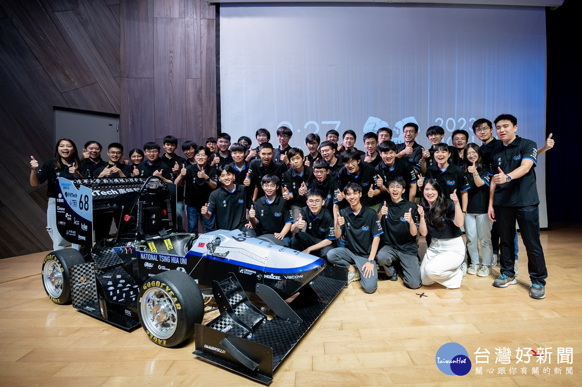 清大賽車工廠第七代無人駕駛電動賽車正式亮相。