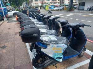 ▲為降低碳排放，三民區公所全面汰換里公務機車。（圖／記者 許高祥 翻攝）