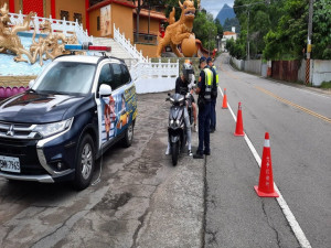山區防飆車。林重鎣