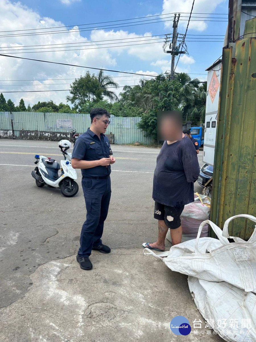 偷冷氣機，平鎮警循線緝捕送辦。<br />
