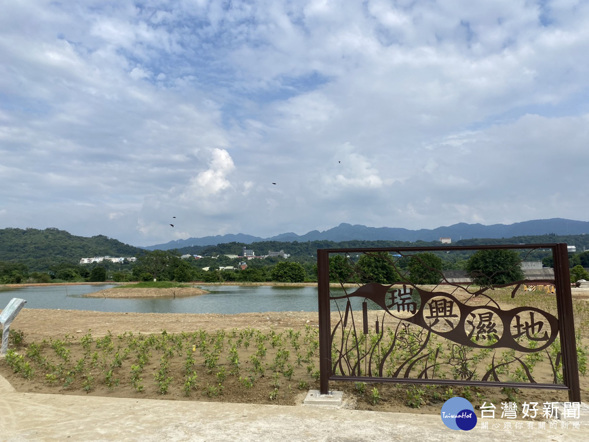 桃園市政府努力打造優質水岸藍帶，獲國家卓越建設獎金質獎肯定。
