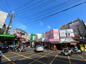 位於台中西屯區的「東海商圈」，因生活機能極佳，不管是自住產品、收租套房均獲不少民眾青睞。