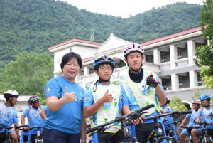北埔國中老師邱巧鈺積極推動正向管教、友善校園與單車天使體驗服務課程